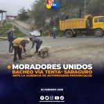 Ante la ausencia de autoridades, moradores decidieron realizar minga de bacheo en vía Tenta – Saraguro.