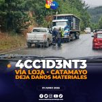 Accidente de tránsito en la vía Loja – Catamayo deja daños materiales en vehículos involucrados.