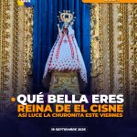 Así luce la Churonita este viernes en Loja, rodeada de flores, fe y devoción de sus fieles